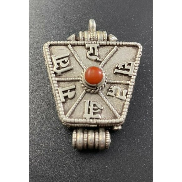 Vintage Tibetan Gau Box Locket Pendant Sterling Silver Coral Prayer Box - Picture 1 of 6